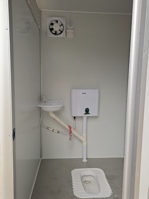 Bagno esterno portatile in acciaio Campeggio modulare temporaneo Sala doccia pubblica